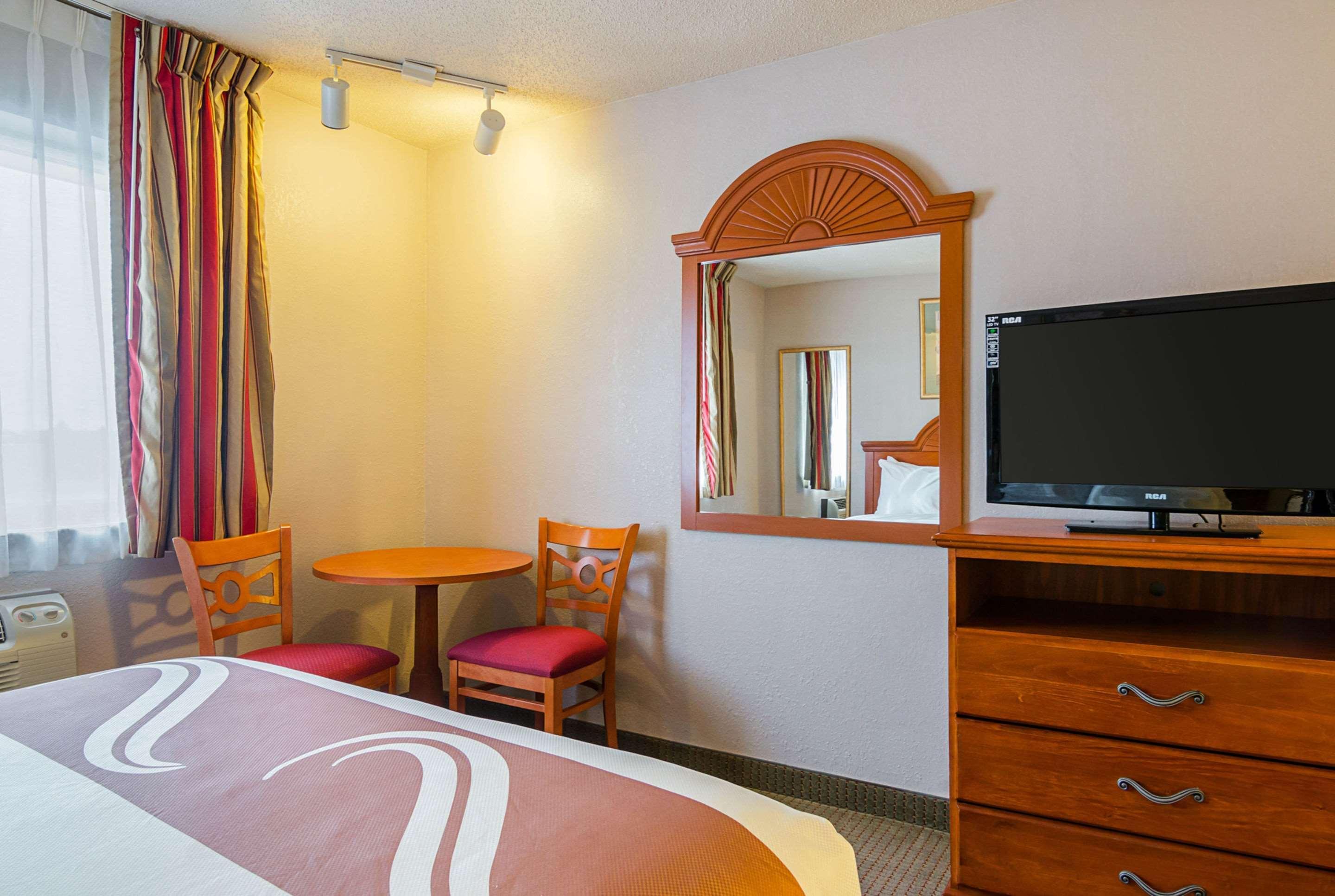 Quality Inn Sidney I-80 Exterior photo