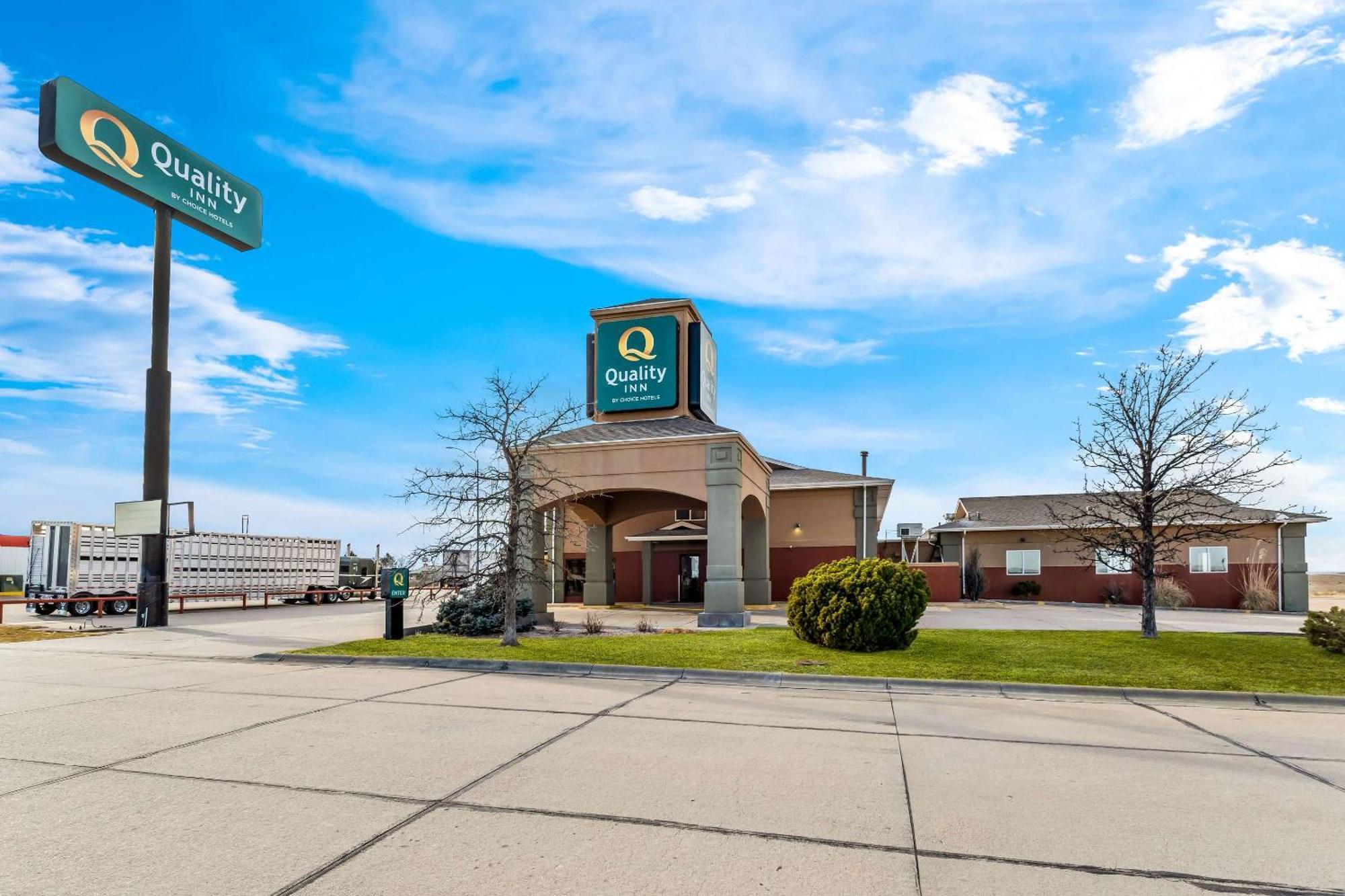Quality Inn Sidney I-80 Exterior photo