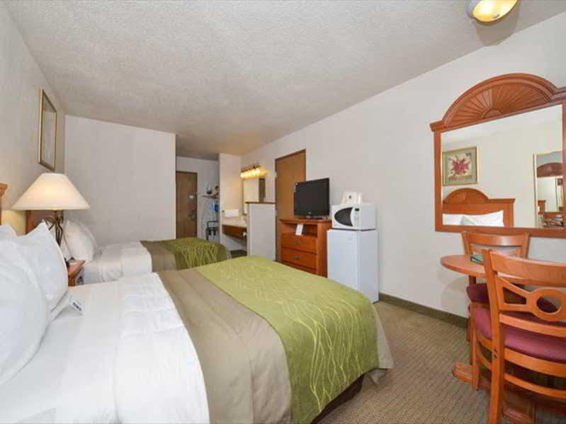 Quality Inn Sidney I-80 Exterior photo